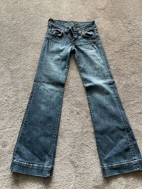 Flared Women's Jeans in Washed Blue